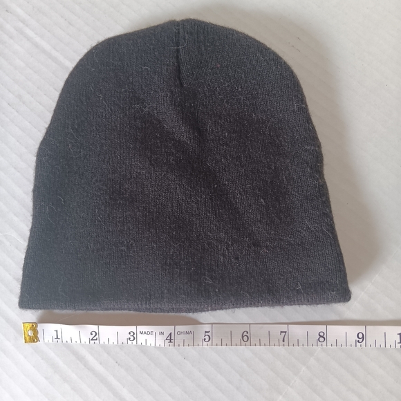 NFL Green Bay Packer Beanie Black Knit Hat with Green and Gold Logo - Picture 2 of 5